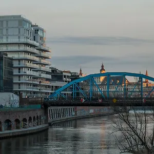 Oomph Deluxe Apt Ruska Wrocław